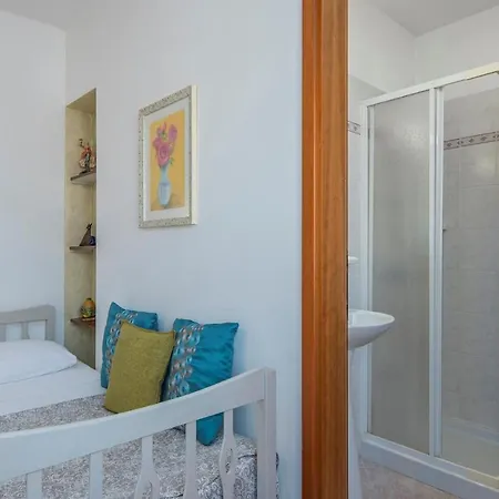 Complex Orzan Guest house Lovrecica (Istria)