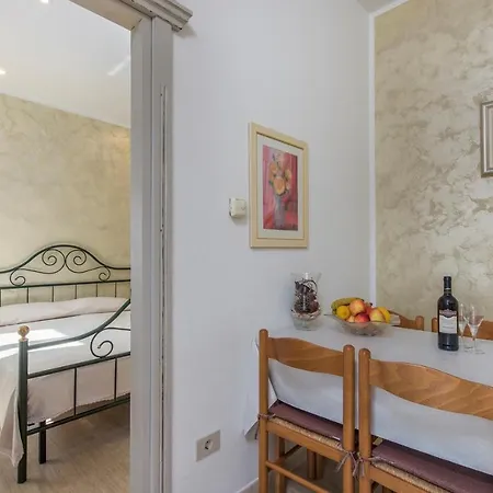 Complex Orzan 3* Lovrecica (Istria)