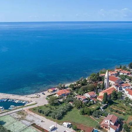 Complex Orzan 3* Lovrecica (Istria)